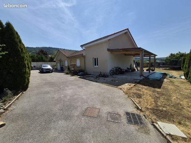 Maison vente à Nantua, Izenave