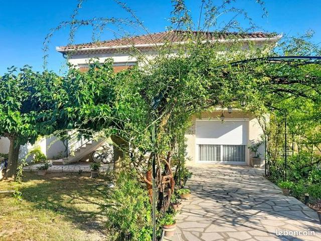 Maison vente à Nîmes, Uchaud
