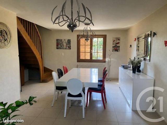 Maison vente à Louhans-Châteaurenaud, Simard