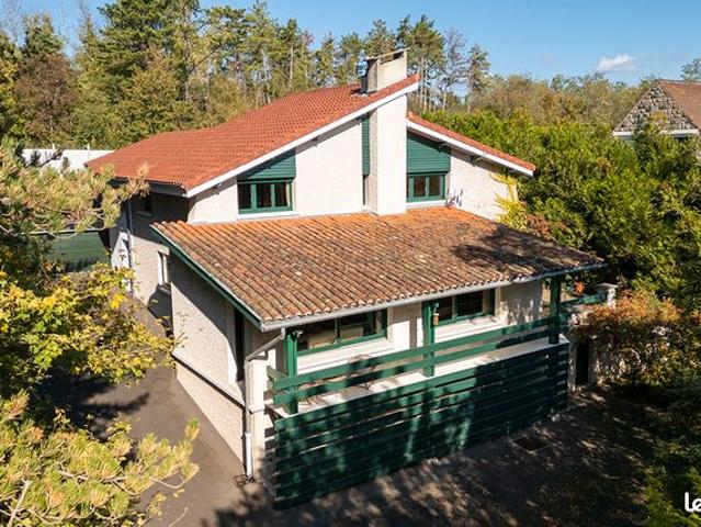 Maison vente à Riom, Pessat-villeneuve
