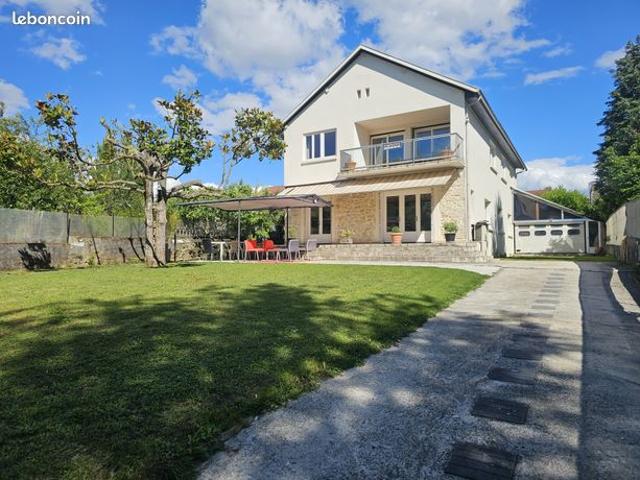 Maison vente à Belley