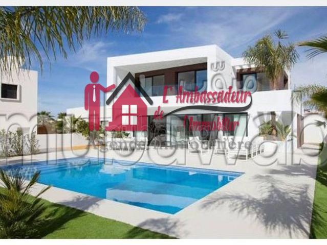 Villa vente à Anfa, Gharb-Chrarda-Beni Hssen