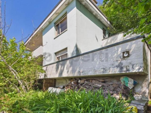 Haus kaufen in Aldesago, Tessin