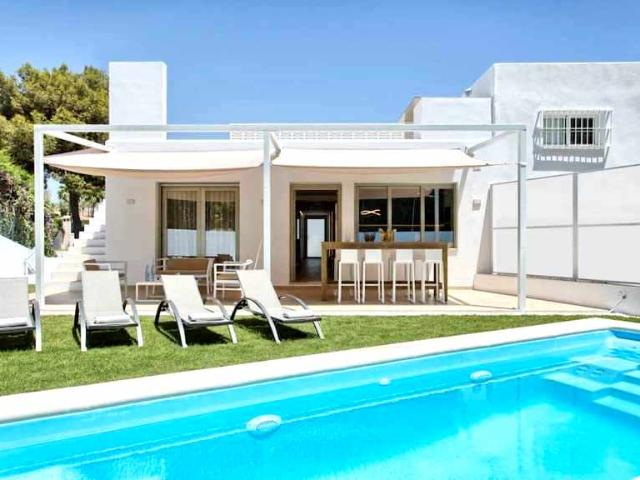 Casa en alquiler en Nueva Andalucía, Costa del Sol Occidental