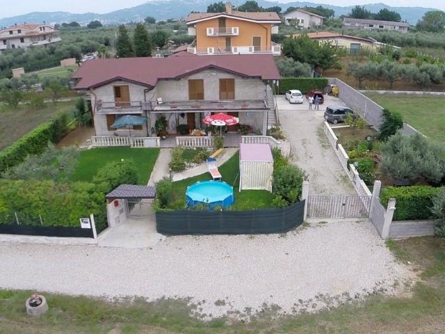 Villa Indipendente in vendita a Cepagatti, Abruzzo