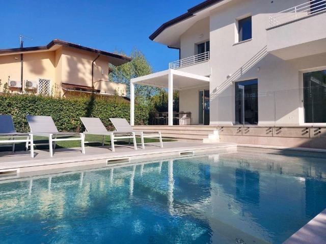 Villa Indipendente in affitto a Tonfano, Toscana