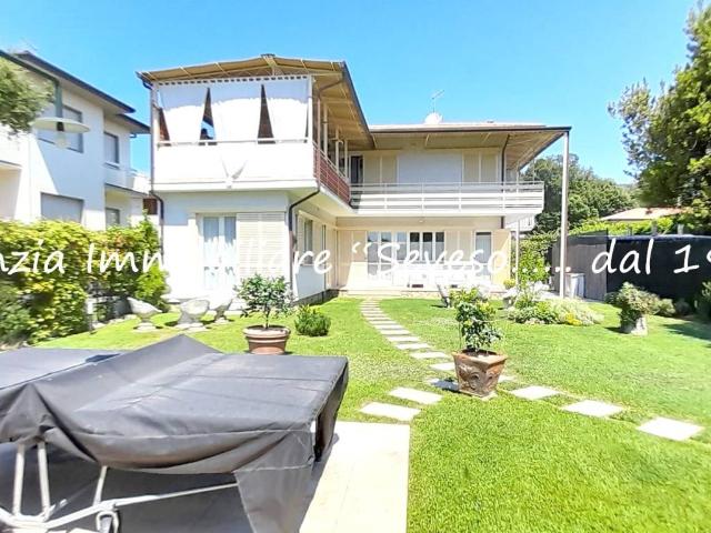 Villa Indipendente in affitto a Tonfano, Toscana