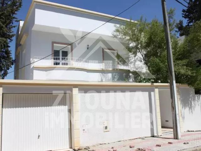 Maison location à Ain Zaghouan, Douz