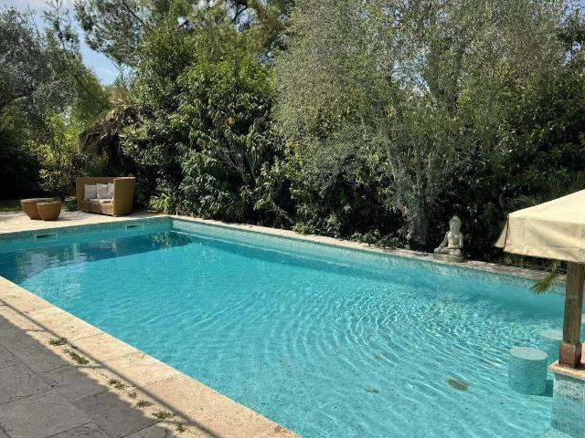 Maison location à Domaine Giroval Sud, Roquefort-les-Pins
