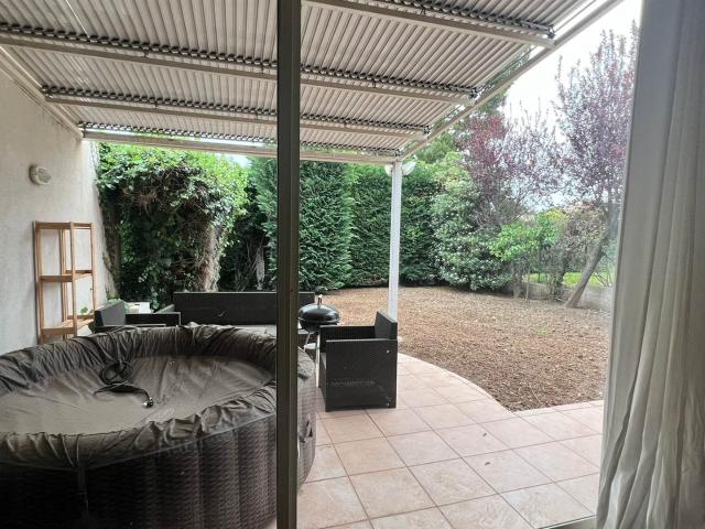 Villa Indipendente in affitto a Poggio Delle Ginestre, Puglia