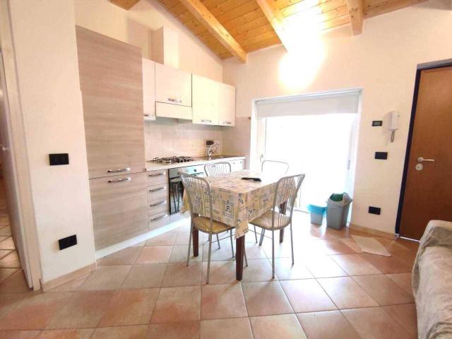 Villa Indipendente in affitto a Roverbella, Lombardia