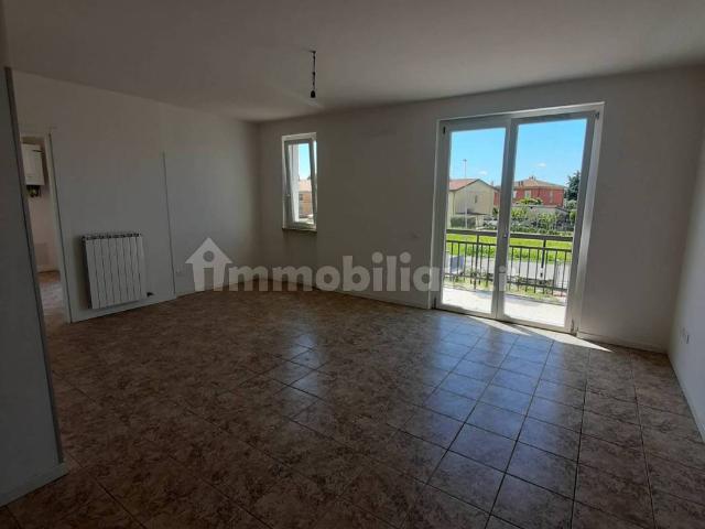 Villa Indipendente in affitto a Vangadizza, Legnago