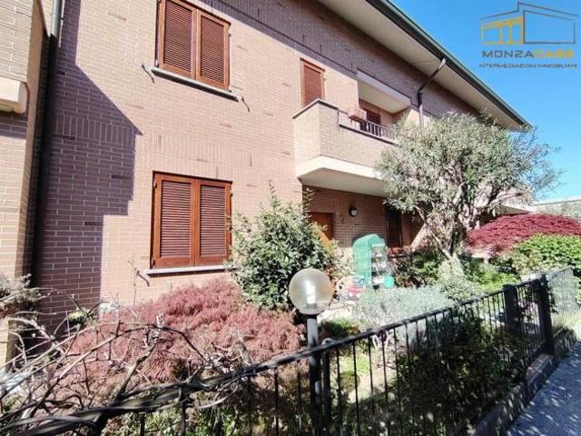 Villa Indipendente in vendita a Muggiò, Lombardia