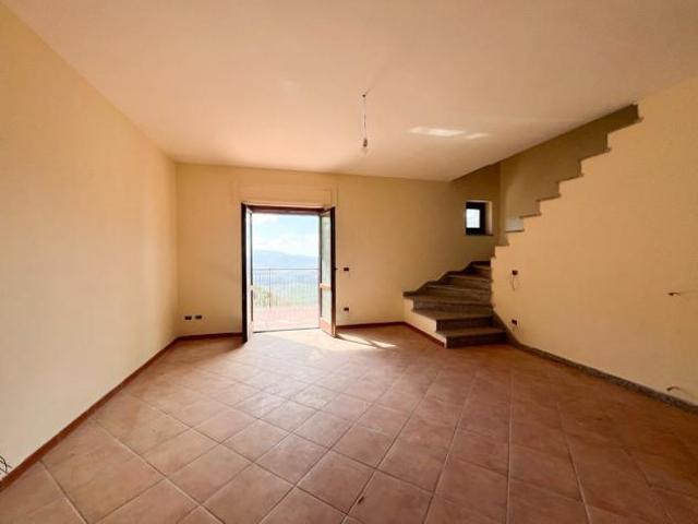 Villa Indipendente in vendita a Acuto, Lazio