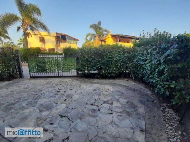 Villa Indipendente in affitto a Campofelice Di Roccella, Sicilia