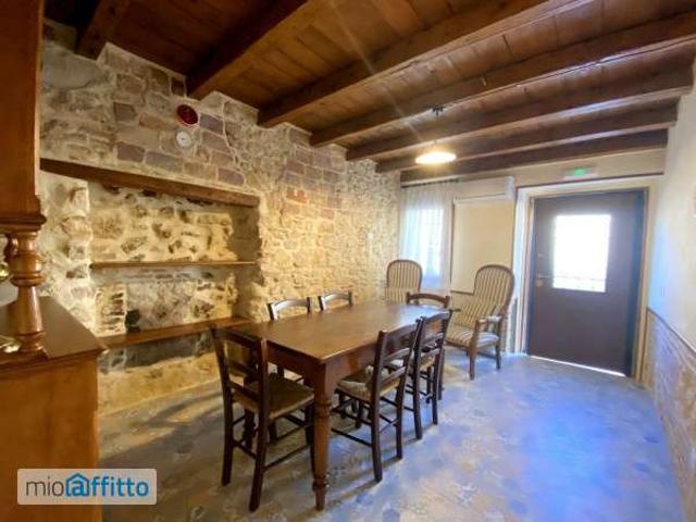 Villa Indipendente in affitto a Soave, Veneto