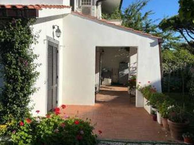 Villa Indipendente in affitto a Cerenova Costantica, Roma Capitale