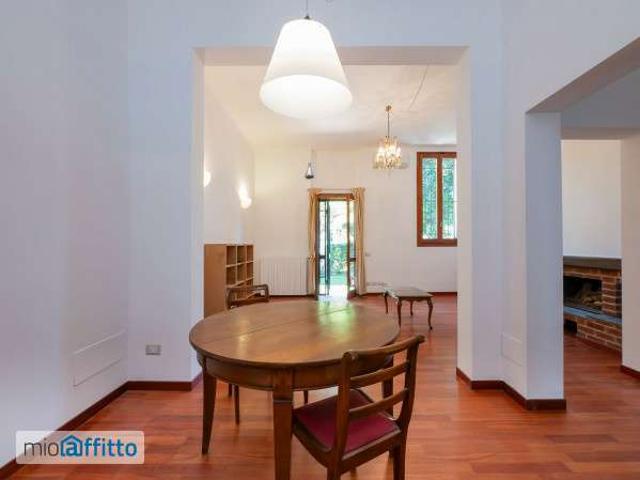 Villa Indipendente in affitto a Municipio 8 di Milano, Milano