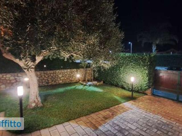 Villa Indipendente in affitto a Calabria, Cosenza