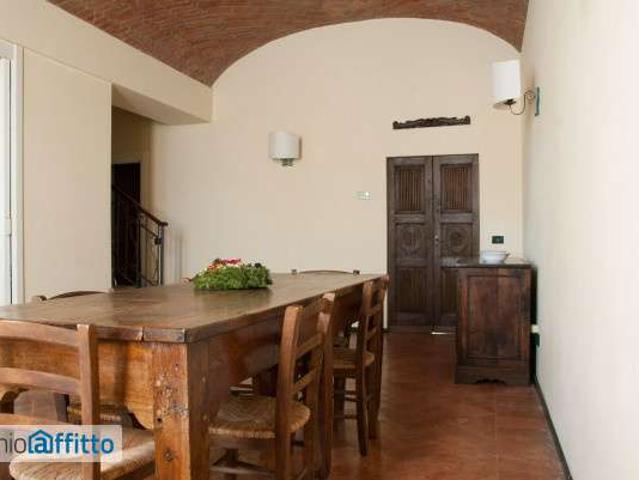 Villa Indipendente in affitto a Turro, Podenzano