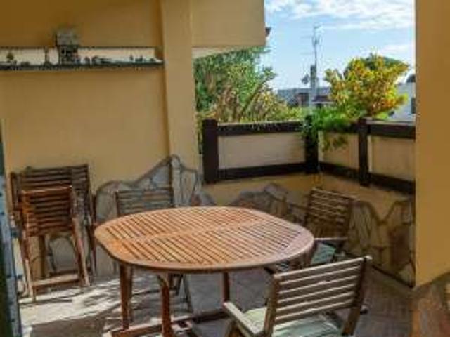 Villa Indipendente in affitto a Lido di Marechiaro, Roma Capitale