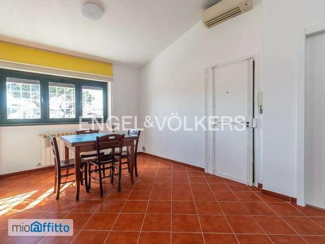 Villa Indipendente in affitto a Municipio Roma XV, Roma Capitale