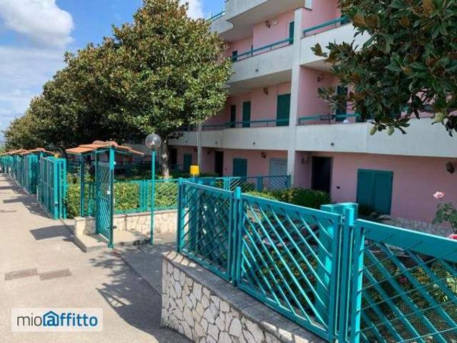 Villa Indipendente in affitto a Canosa, Giugliano In Campania