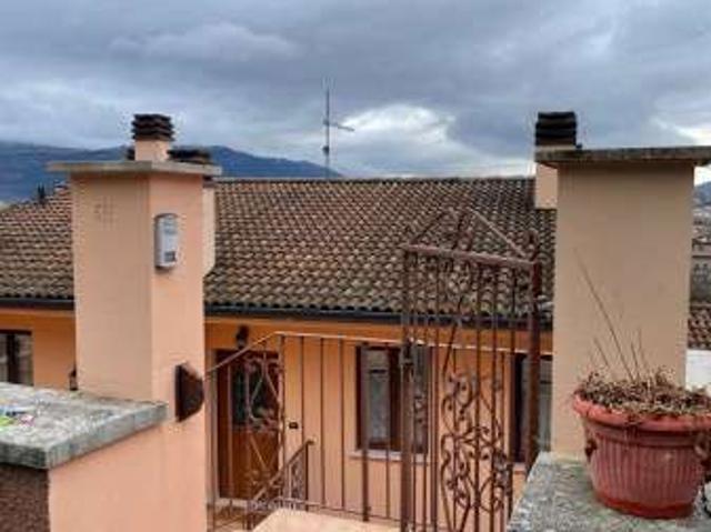 Villa Indipendente in affitto a Tornimparte, Abruzzo