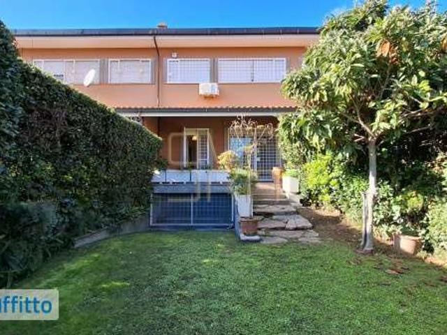 Villa Indipendente in affitto a Axa, Roma Capitale