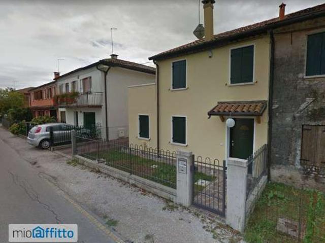Villa Indipendente in affitto a Meolo, Veneto