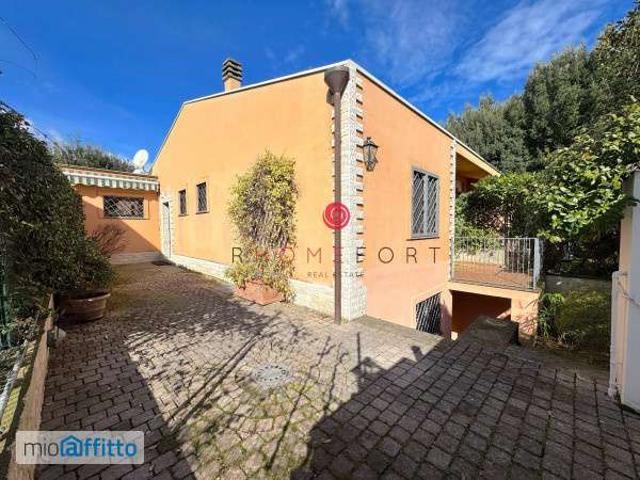 Villa Indipendente in affitto a Olgiata, Roma Capitale
