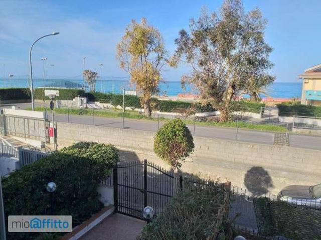 Villa Indipendente in affitto a Diamante, Cosenza