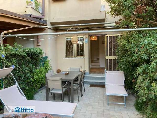 Villa Indipendente in affitto a Fregene, Roma Capitale