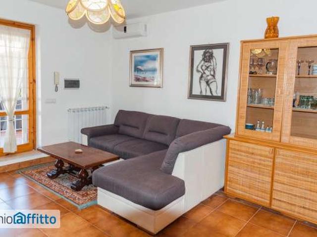 Villa Indipendente in affitto a Fregene, Roma Capitale