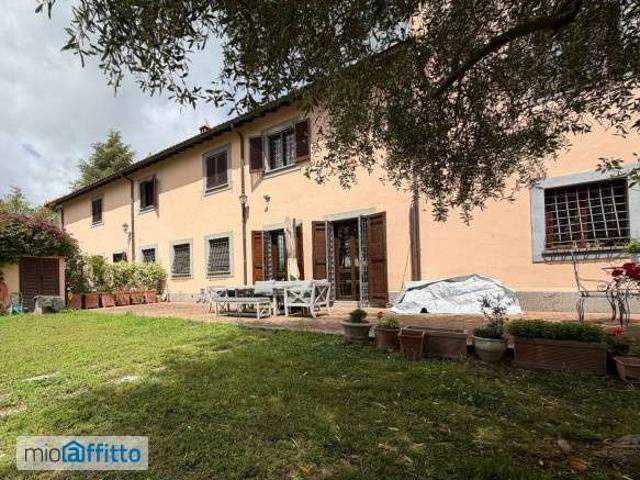 Villa Indipendente in affitto a Municipio Roma XV, Roma Capitale