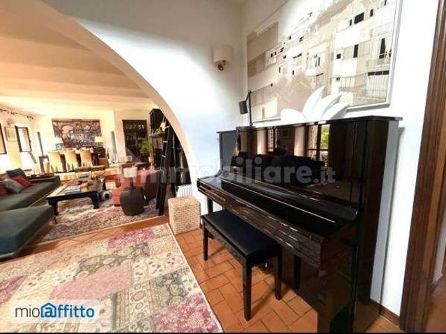 Villa Indipendente in affitto a Municipio Roma XV, Roma Capitale