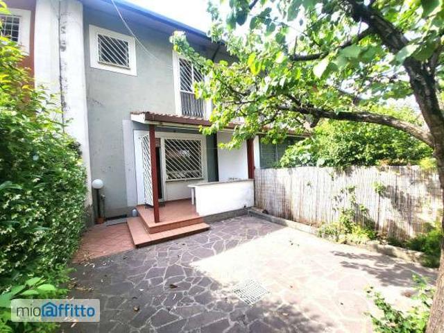 Villa Indipendente in affitto a Axa, Roma Capitale