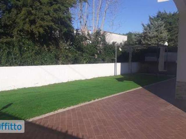 Villa Indipendente in affitto a Puglia, Taranto