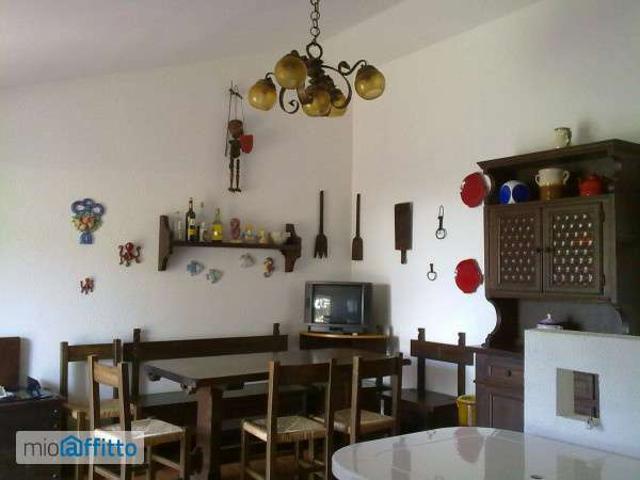 Villa Indipendente in affitto a Marina di San Nicola, Roma Capitale