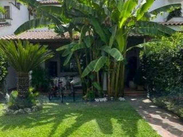 Villa Indipendente in affitto a Tognazzi, Roma Capitale