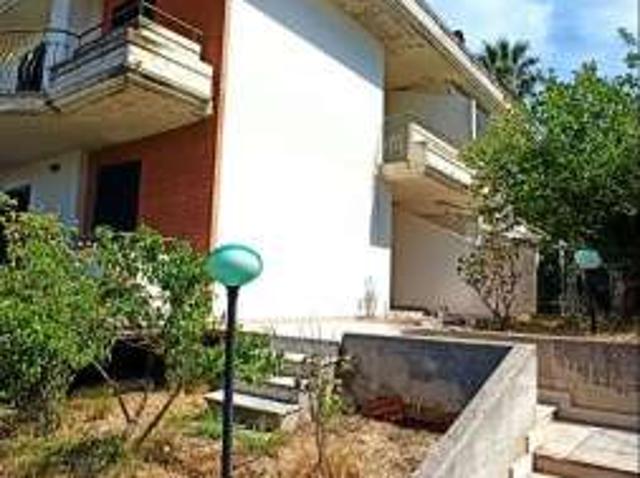 Villa Indipendente in affitto a San Giacomo Degli Schiavoni, Molise