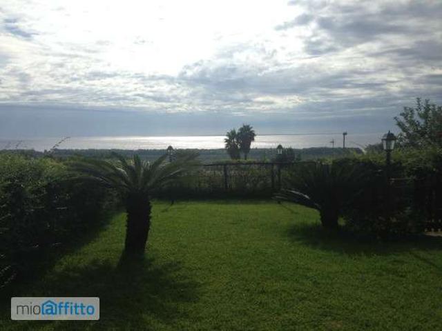 Villa Indipendente in affitto a Calabria, Catanzaro