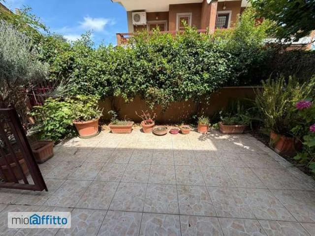 Villa Indipendente in affitto a Municipio Roma VII, Roma Capitale