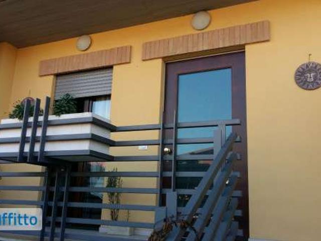 Villa Indipendente in affitto a Municipio Roma III, Roma Capitale