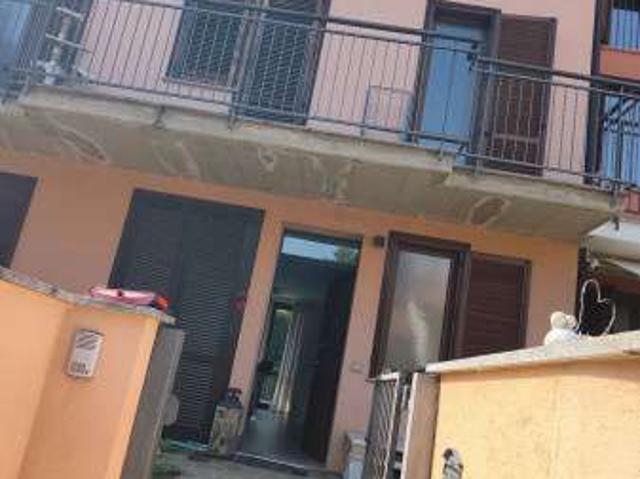Villa Indipendente in affitto a Bustecche, Varese