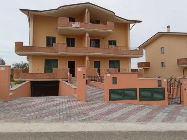 Villa Indipendente in vendita a Campli, Abruzzo
