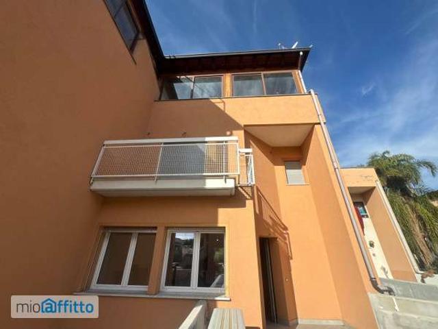 Villa Indipendente in affitto a San Giovanni Galermo-Trappeto-Cibali, Catania