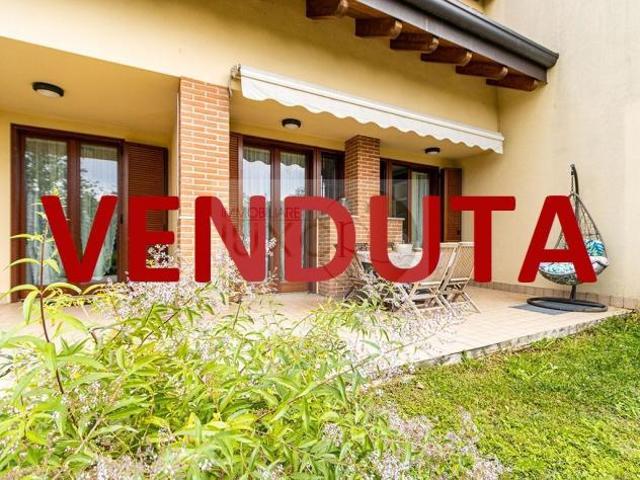Villa Indipendente in vendita a Casatenovo, Lecco