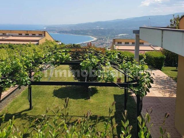 Villa Indipendente in affitto a Calabria, Catanzaro