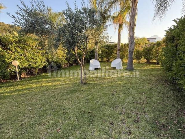 Villa Indipendente in affitto a Campofelice Di Roccella, Sicilia